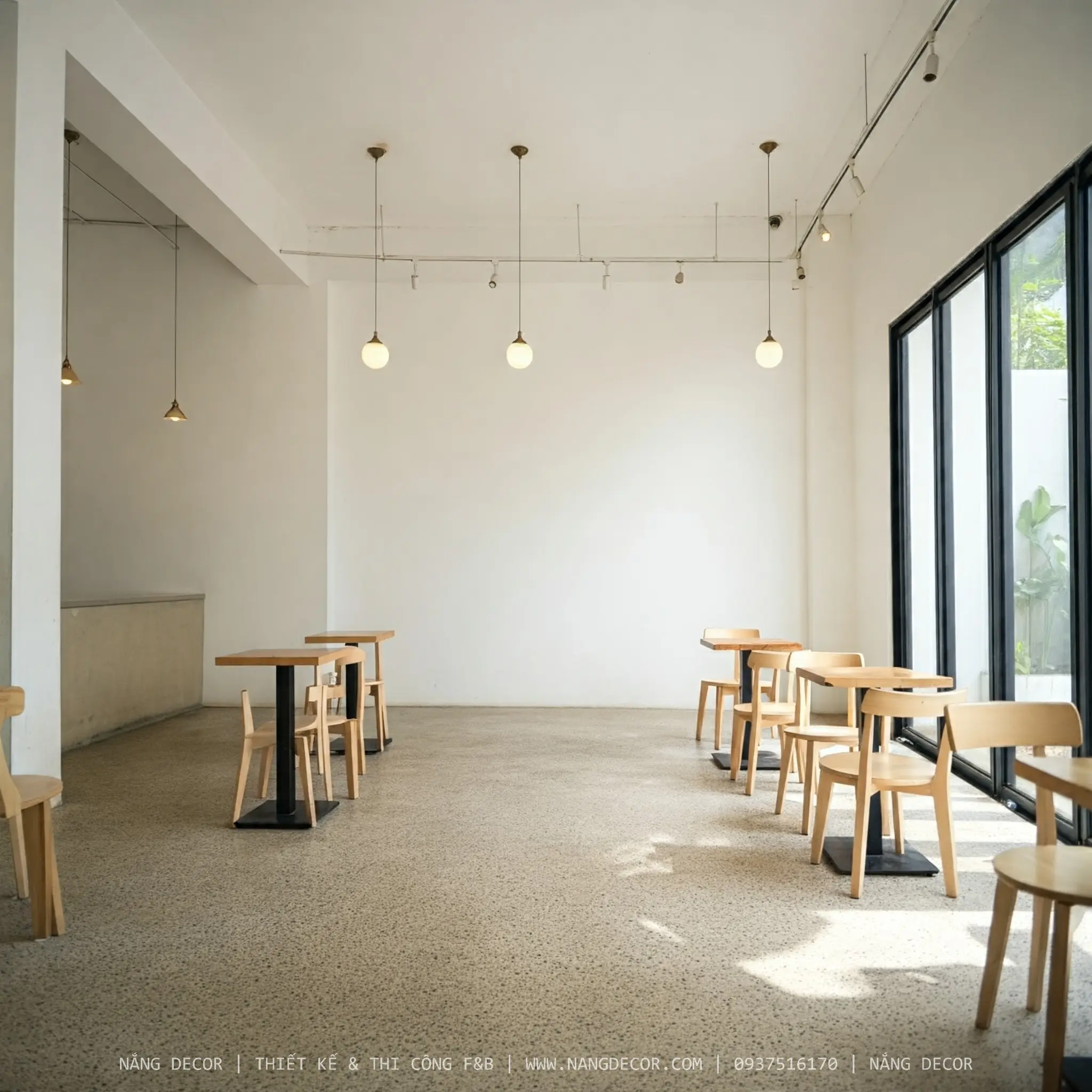 Thiết kế nội thất quán cafe 2 tầng hiện đại tận dụng tối đa ánh sáng tự nhiên.