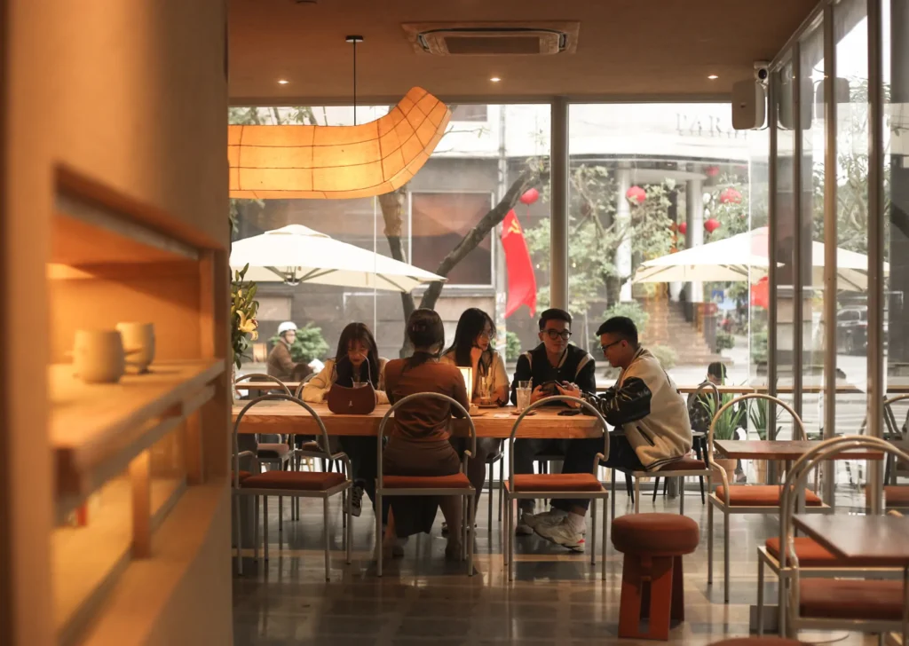 Giải Pháp Tối Ưu Không Gian Quán Cafe Nhỏ Đẹp & Thu Hút